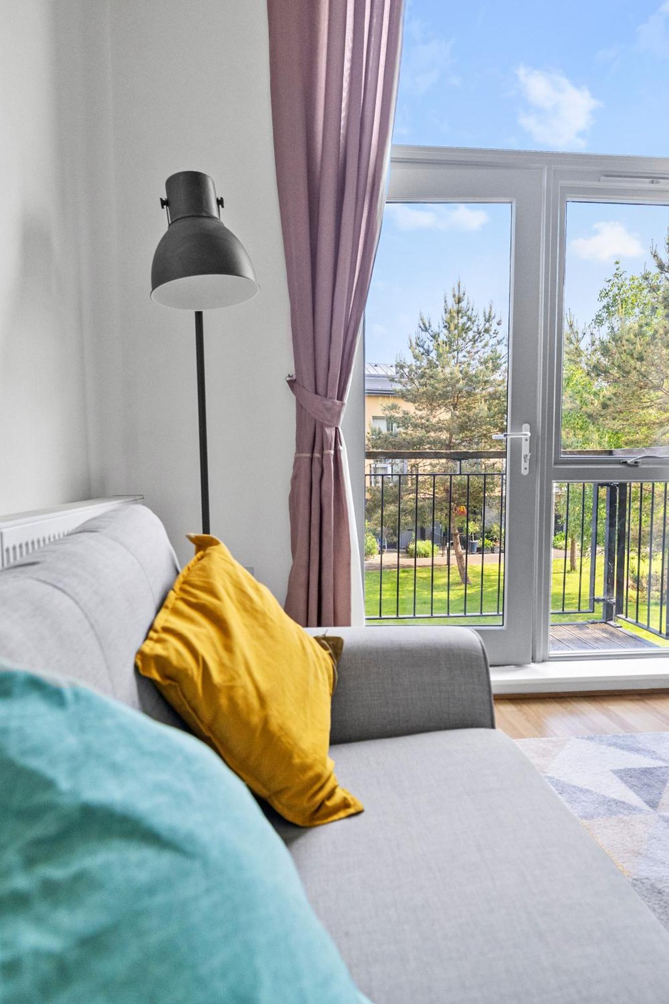 Spacious House By Quay - Sleeps 7 - Free Parking Πλίμουθ Εξωτερικό φωτογραφία