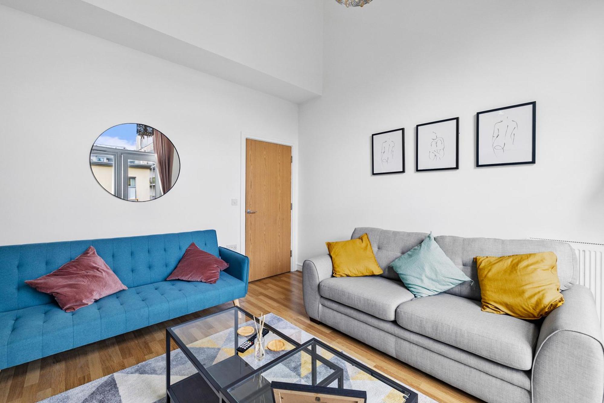 Spacious House By Quay - Sleeps 7 - Free Parking Πλίμουθ Εξωτερικό φωτογραφία
